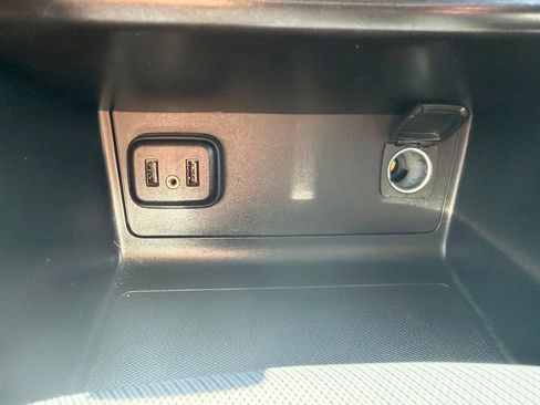 Used 2022 Chevrolet Colorado Z71 w/ Safety Package AWD/4WD image 19