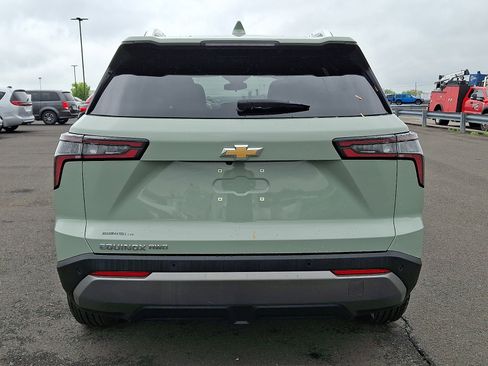 Certified 2025 Chevrolet Equinox LT w/ Convenience Package II AWD/4WD image 5