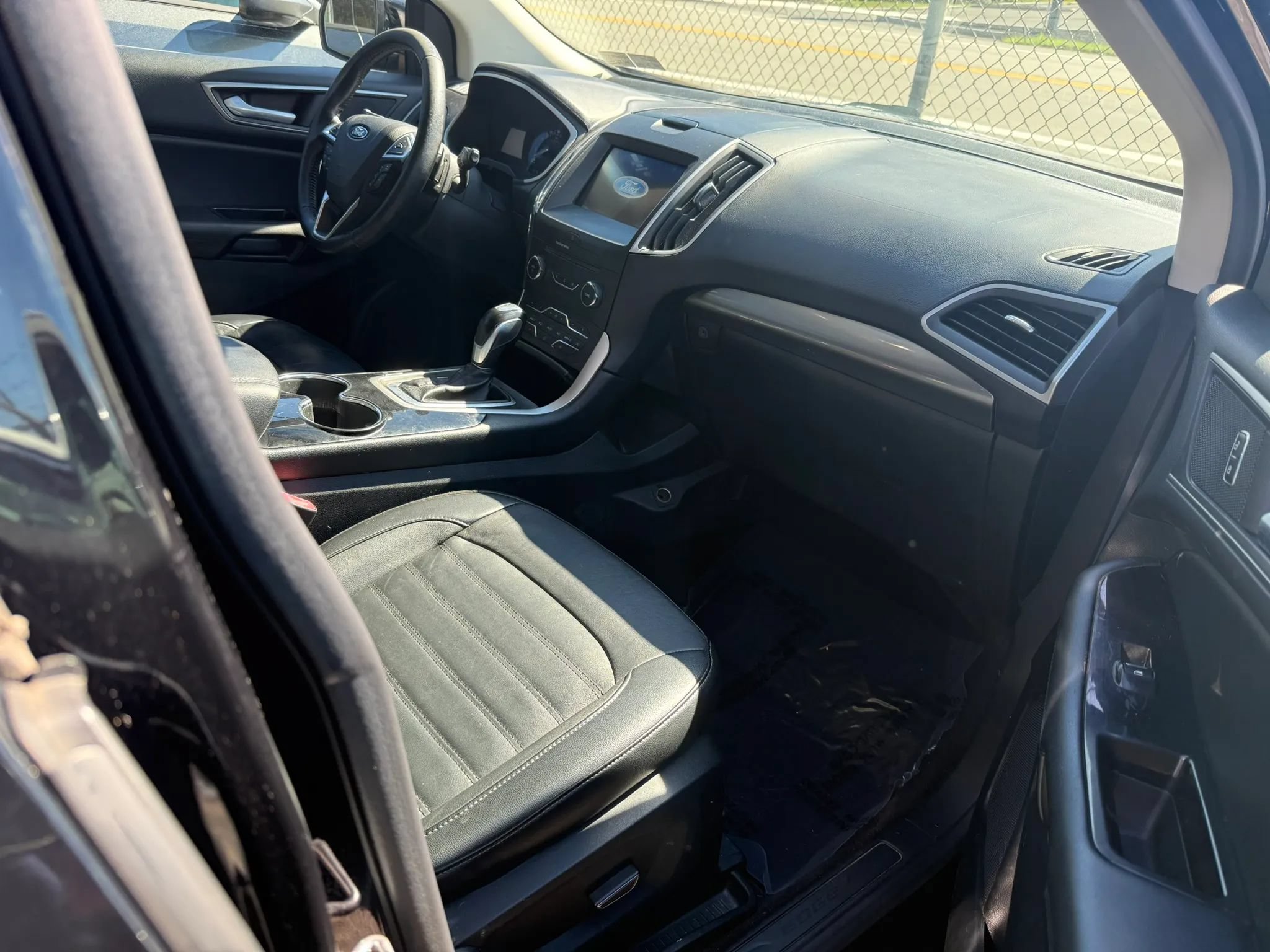 Used 2016 Ford Edge SEL w/ Equipment Group 201A AWD/4WD image 16