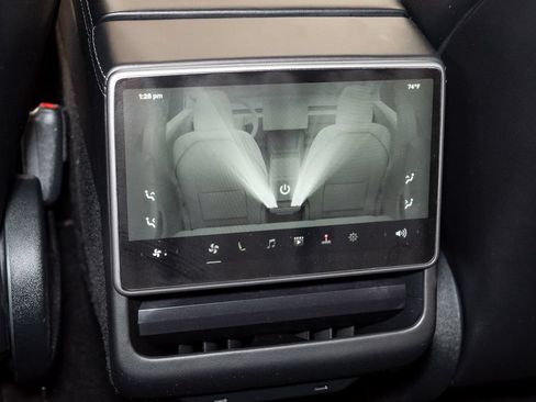 Used 2025 Tesla Model 3 Long Range RWD image 18