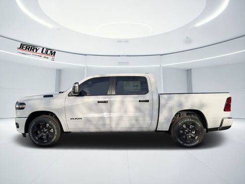 New 2026 RAM 1500 Big Horn AWD/4WD image 6