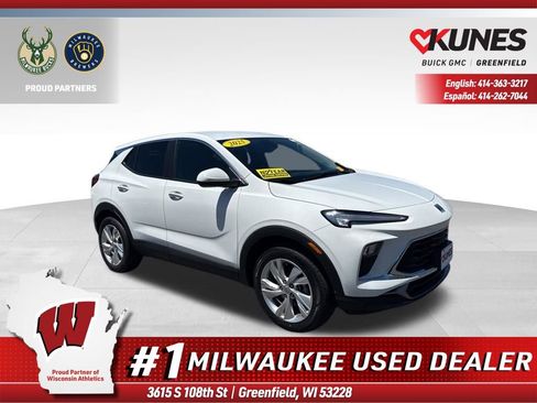 Used 2025 Buick Encore GX Preferred FWD image 1