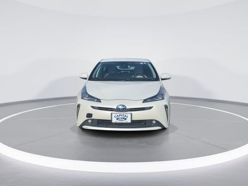 Used 2019 Toyota Prius XLE image 3