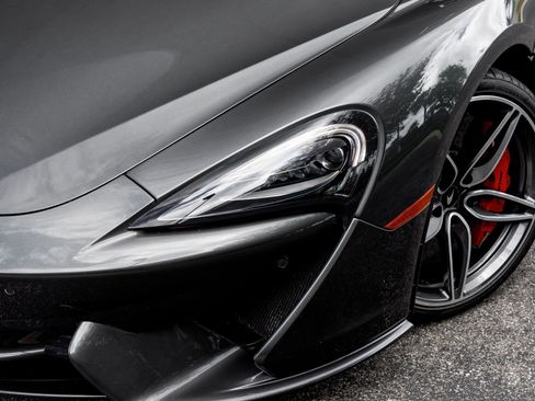 Used 2019 McLaren 570S Coupe RWD image 11