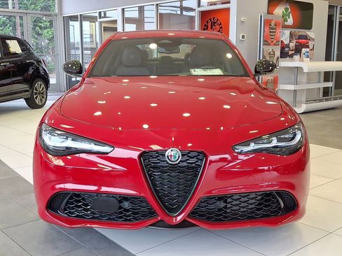New 2025 Alfa Romeo Giulia AWD w/ Driving Assist Package image 2