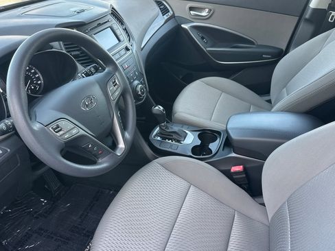 Used 2017 Hyundai Santa Fe Sport image 10