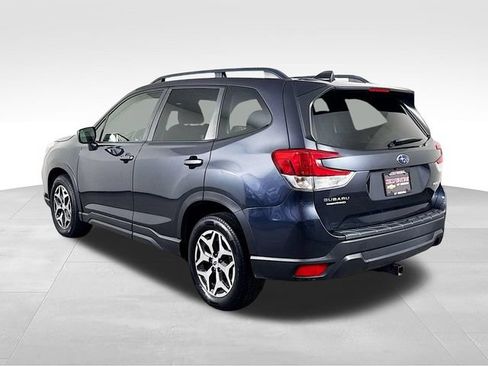 Used 2019 Subaru Forester Premium w/ Popular Package #1 AWD/4WD image 9