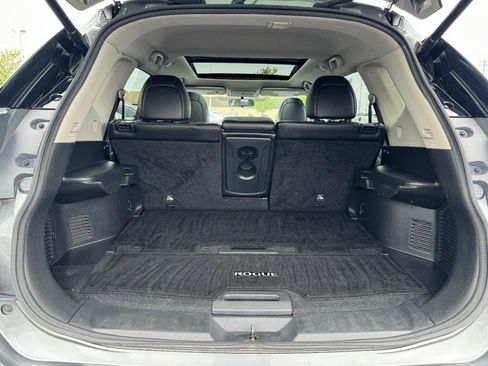 Used 2015 Nissan Rogue SL w/ SL Premium Package FWD image 6