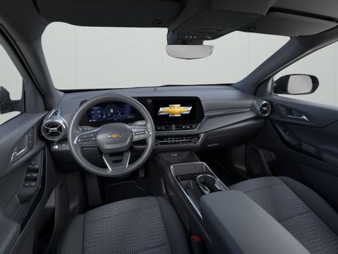 New 2025 Chevrolet Equinox LT w/ Safety and Technology Package FWD image 9