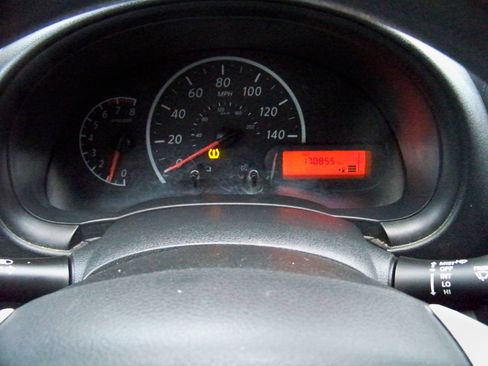 Used 2019 Nissan Versa S image 26