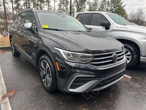 Certified 2024 Volkswagen Tiguan Wolfsburg Edition image 1