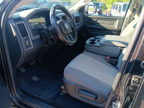 Used 2016 RAM 1500 Express w/ Black Ram 1500 Express Group AWD/4WD image 10