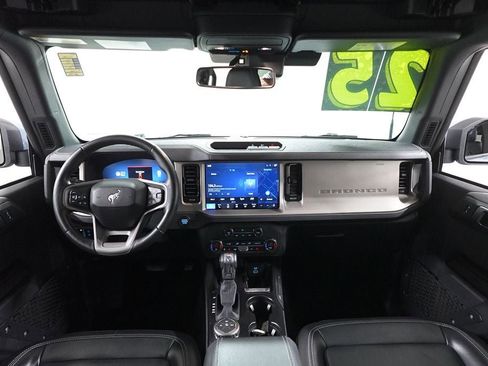 Certified 2025 Ford Bronco Outer Banks image 7
