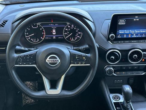 Certified 2023 Nissan Sentra SV FWD image 14