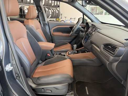 Used 2025 Subaru Forester Touring AWD/4WD image 36