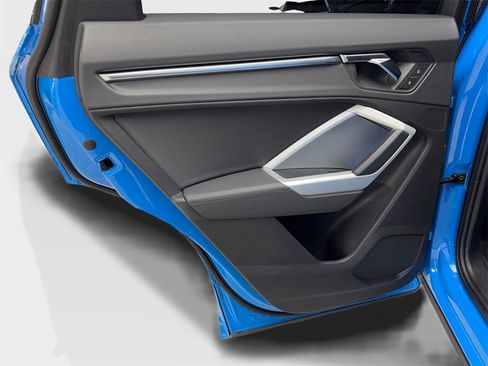 Used 2021 Audi Q3 2.0T Premium w/ Convenience Package image 38