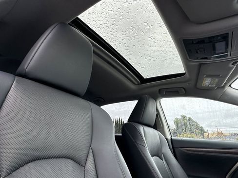 Certified 2021 Lexus RX 450h AWD w/ Premium Package image 17