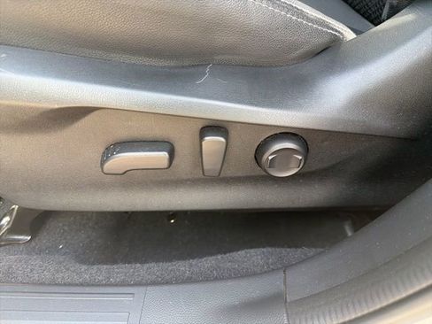 Used 2023 Subaru Forester Premium image 12