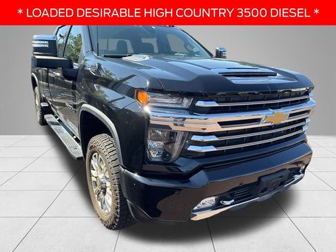 Used 2022 Chevrolet Silverado 3500 High Country w/ Z71 Off-Road Package AWD/4WD image 3