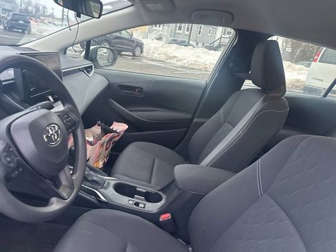 Used 2024 Toyota Corolla LE w/ LE Convenience Package image 6