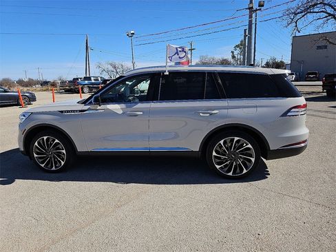 Used 2021 Lincoln Aviator Reserve w/ Equipment Group 202A image 3