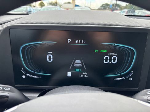 Used 2026 Kia Niro LX FWD image 37
