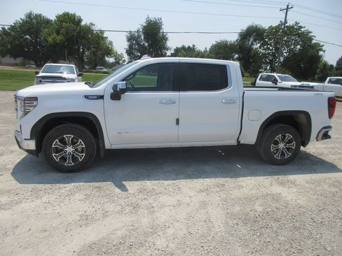 New 2026 GMC Sierra 1500 SLT w/ SLT Convenience Package AWD/4WD image 10