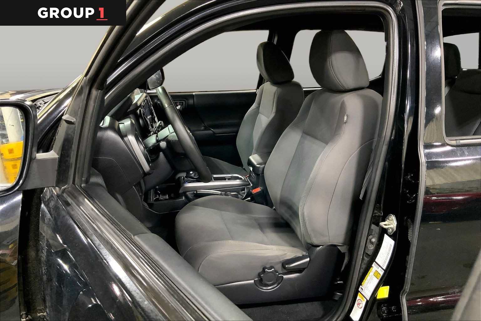 Certified 2019 Toyota Tacoma TRD Sport w/ Technology Package AWD/4WD image 8