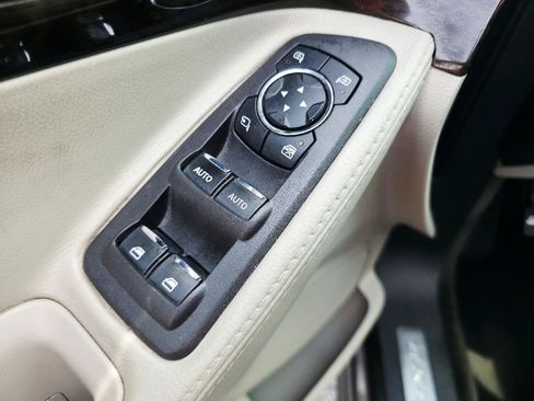 Used 2015 Ford Explorer Limited w/ Equipment Group 302A AWD/4WD image 30