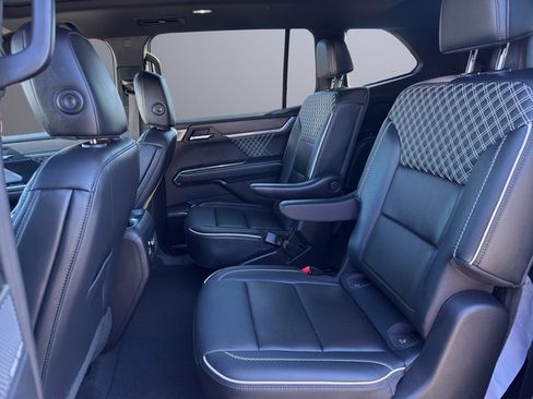 Certified 2024 GMC Acadia Denali w/ Super Cruise Package image 23