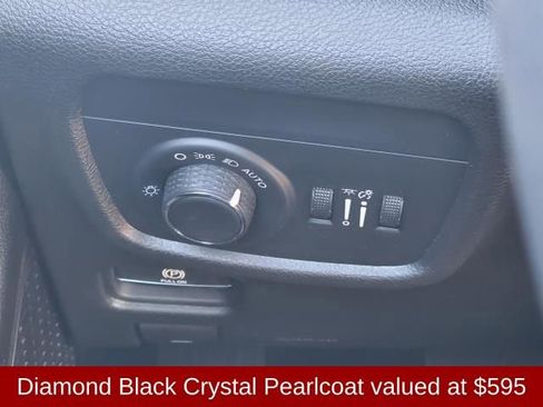 Used 2024 Jeep Grand Cherokee L Laredo image 14