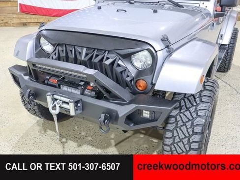 Used 2013 Jeep Wrangler Unlimited Sahara w/ Connectivity Group AWD/4WD image 24
