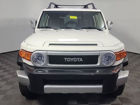 Used 2014 Toyota FJ Cruiser 4WD w/ Upgrade Package image 10