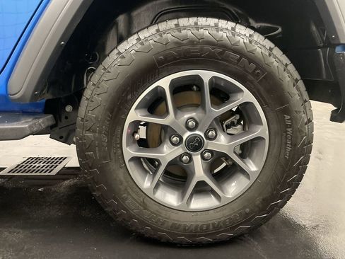 Used 2024 Jeep Wrangler Unlimited Sport AWD/4WD image 25