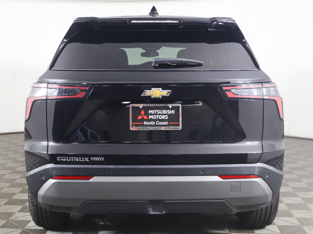 Used 2026 Chevrolet Equinox LT AWD/4WD image 14