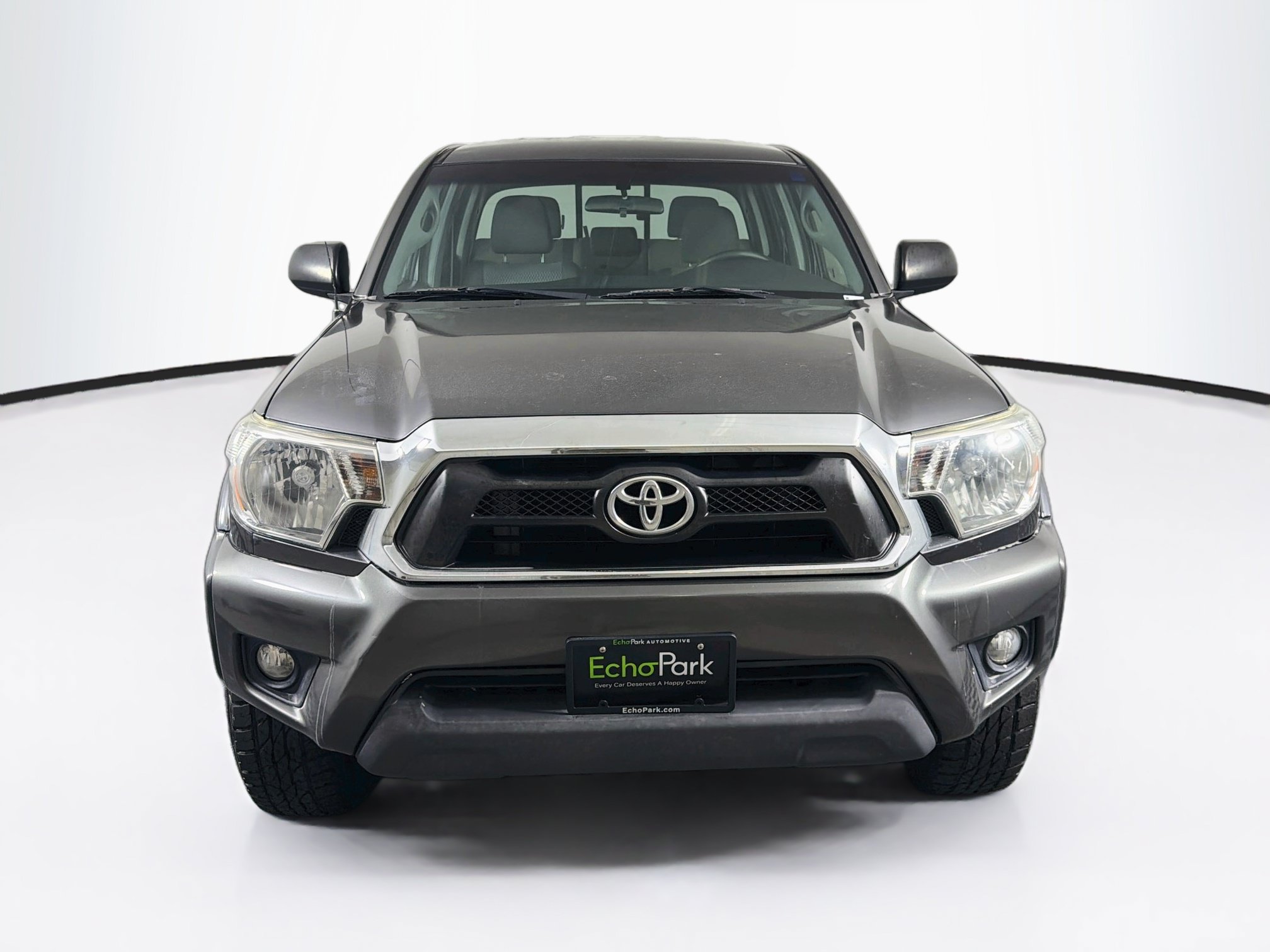 Used 2015 Toyota Tacoma PreRunner w/ SR5 Package RWD image 2