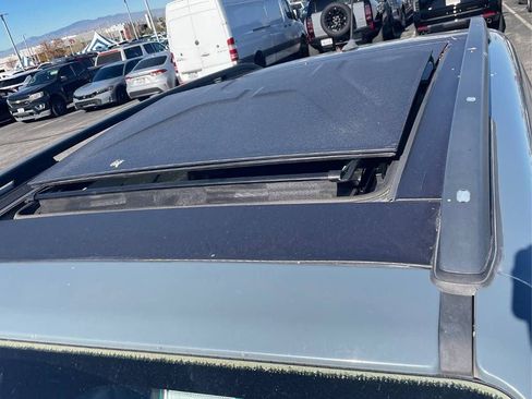 Used 2017 Jeep Renegade Altitude image 9