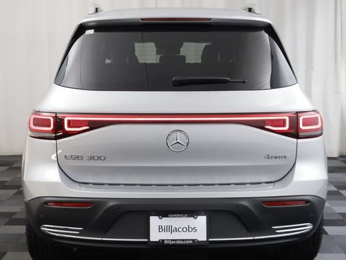 Used 2023 Mercedes-Benz EQB 300 4MATIC w/ Pinnacle Package image 17