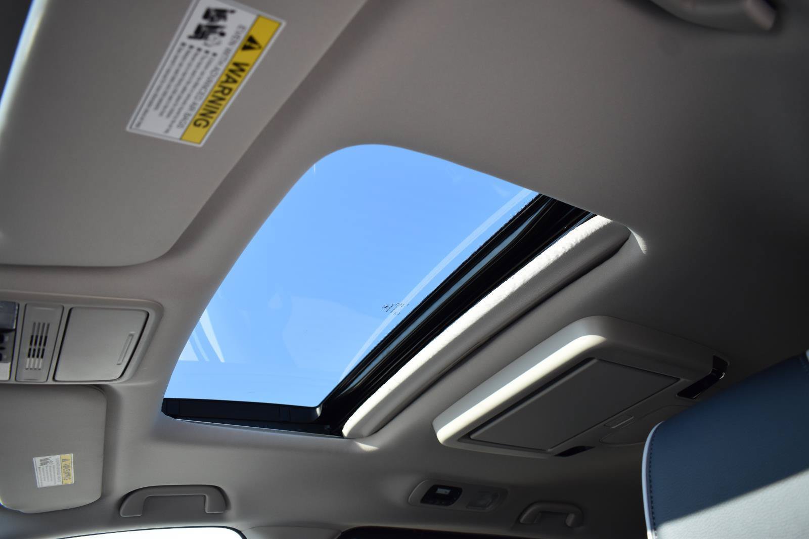 New 2026 Honda Odyssey Touring image 12