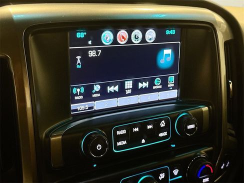 Used 2018 Chevrolet Silverado 1500 LT w/ All Star Edition image 15