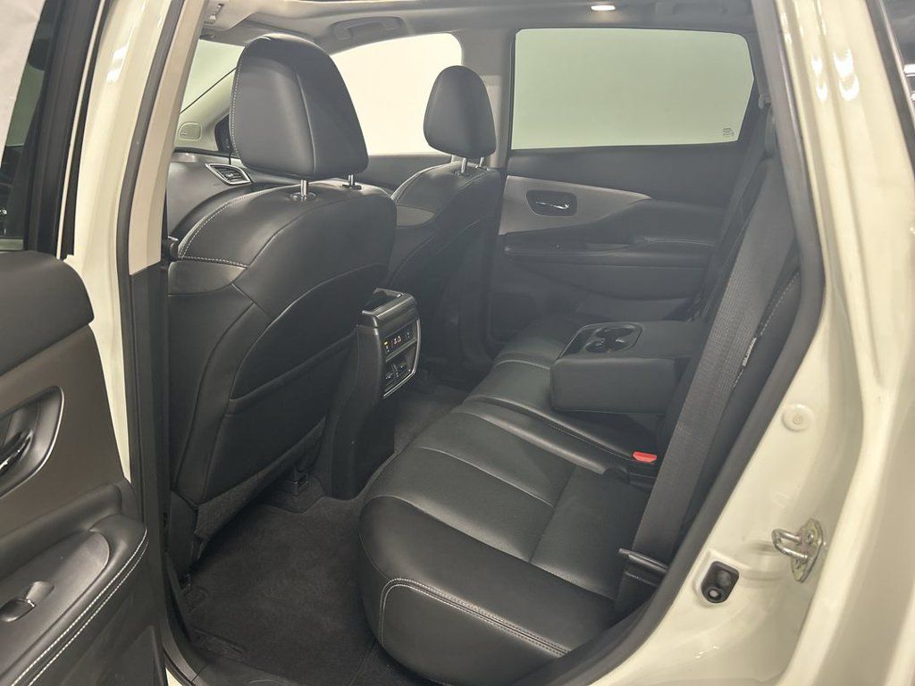 Used 2020 Nissan Murano SL w/ Moonroof Package AWD/4WD image 21