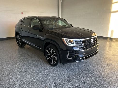 New 2026 Volkswagen Atlas Cross Sport SEL Premium R-Line AWD/4WD image 9