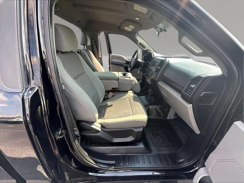 Used 2017 Ford F150 XL w/ Equipment Group 101A Mid AWD/4WD image 25