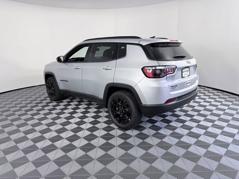 New 2026 Jeep Compass Latitude image 5