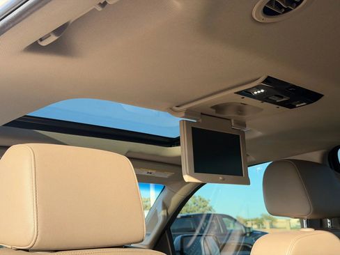 Used 2019 GMC Yukon XL SLT w/ Open Road Package image 16