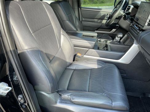 Used 2024 Toyota Tundra Platinum AWD/4WD image 18