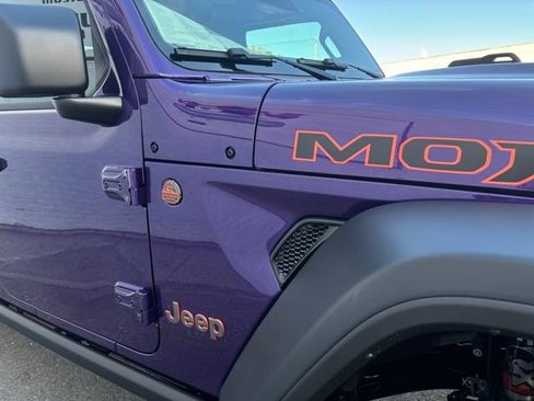 New 2026 Jeep Gladiator Mojave w/ Safety Group image 13