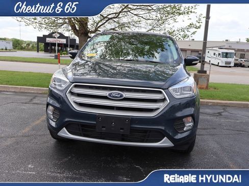 Used 2019 Ford Escape Titanium image 6