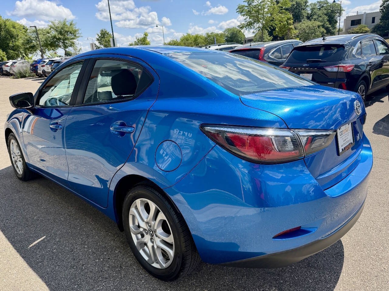 Used 2017 Toyota Yaris iA FWD image 7