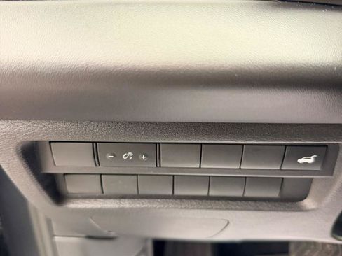 Used 2024 Mitsubishi Outlander FWD image 30